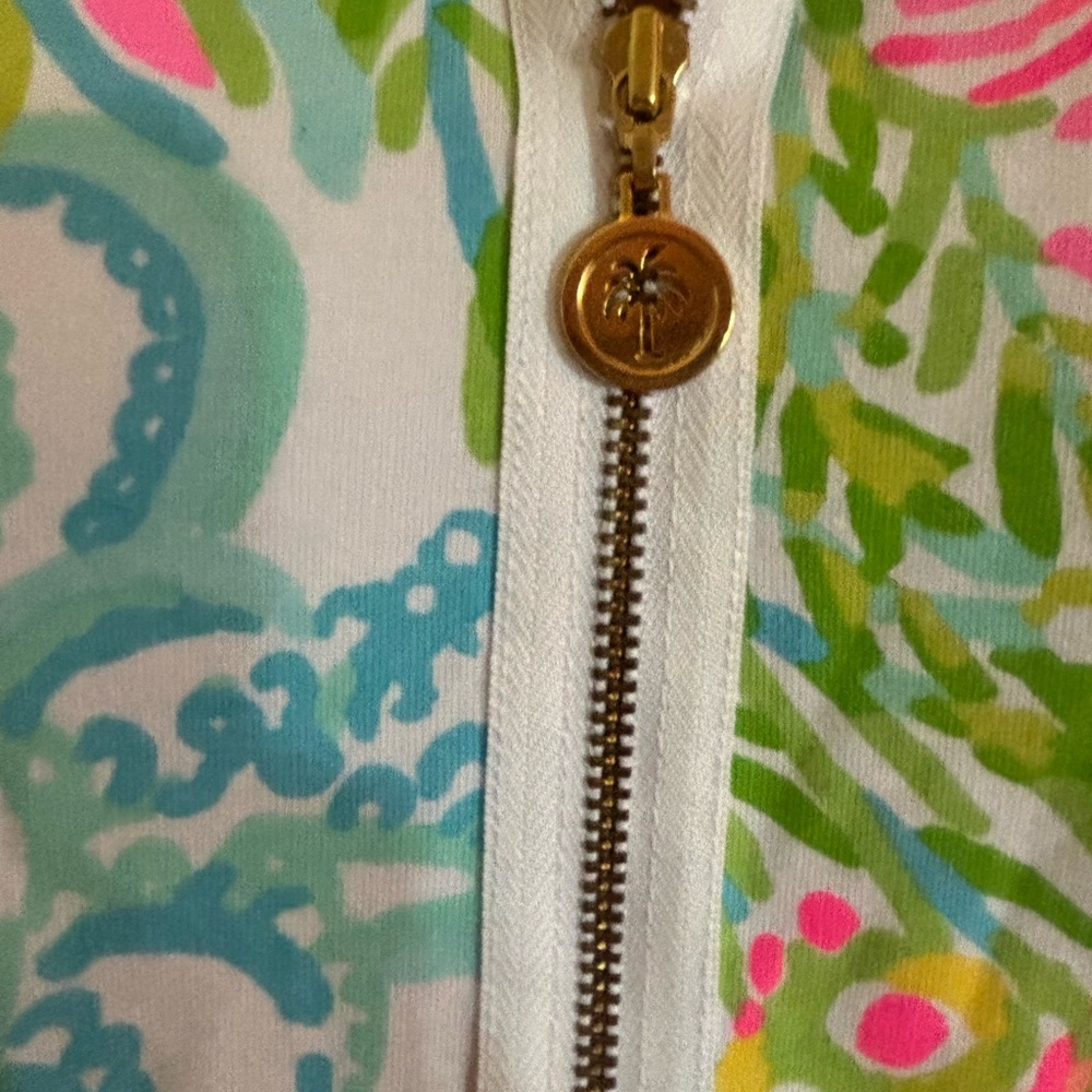 Lilly Pulitzer half zip pullover - Picture 3 of 7